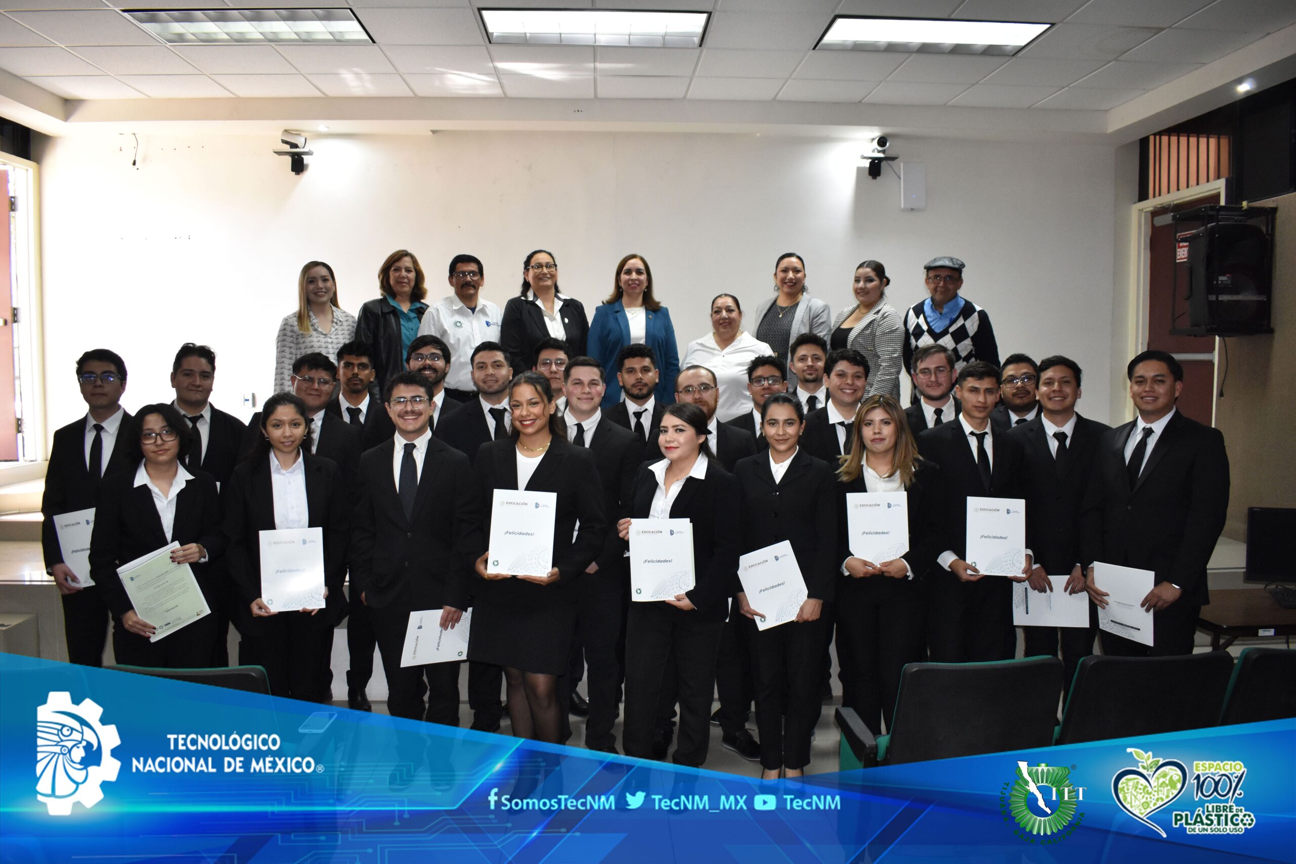 25 Estudiantes del TecNM – Tijuana presentan Acto de Titulación Integral