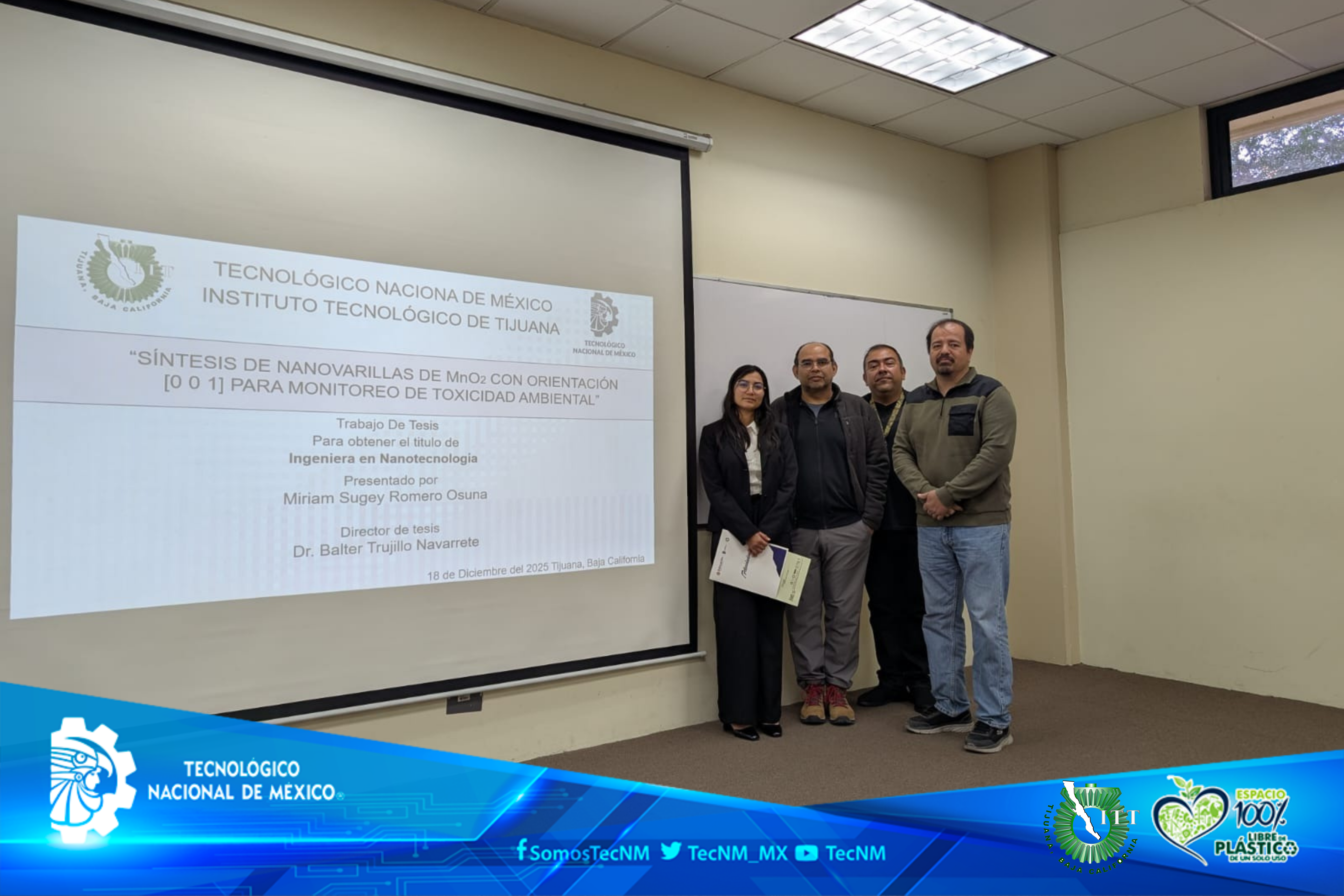 Egresada de Ingeniería en Nanotecnología obtiene su título profesional mediante tesis