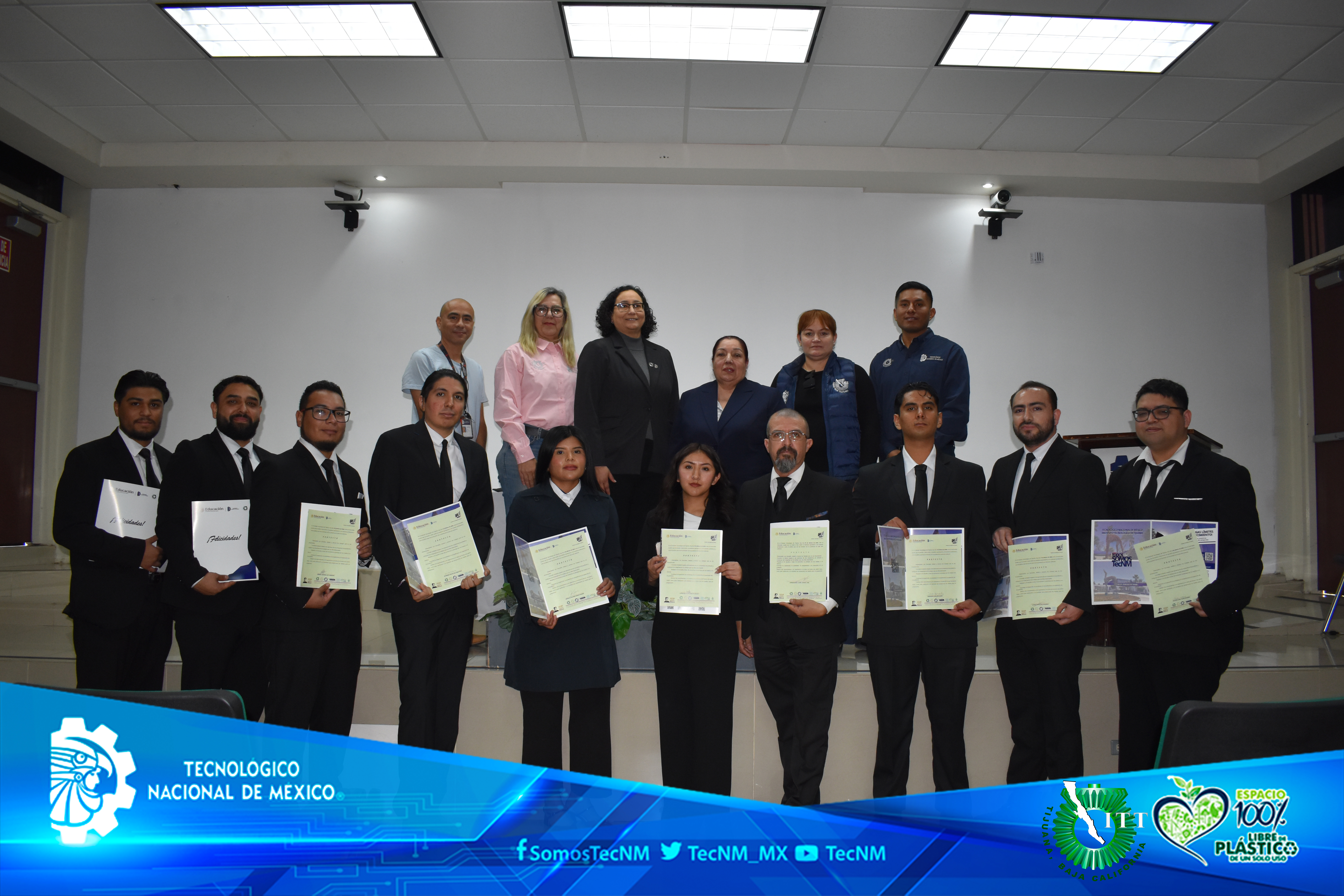 Nuevos ingenieros inician su camino profesional