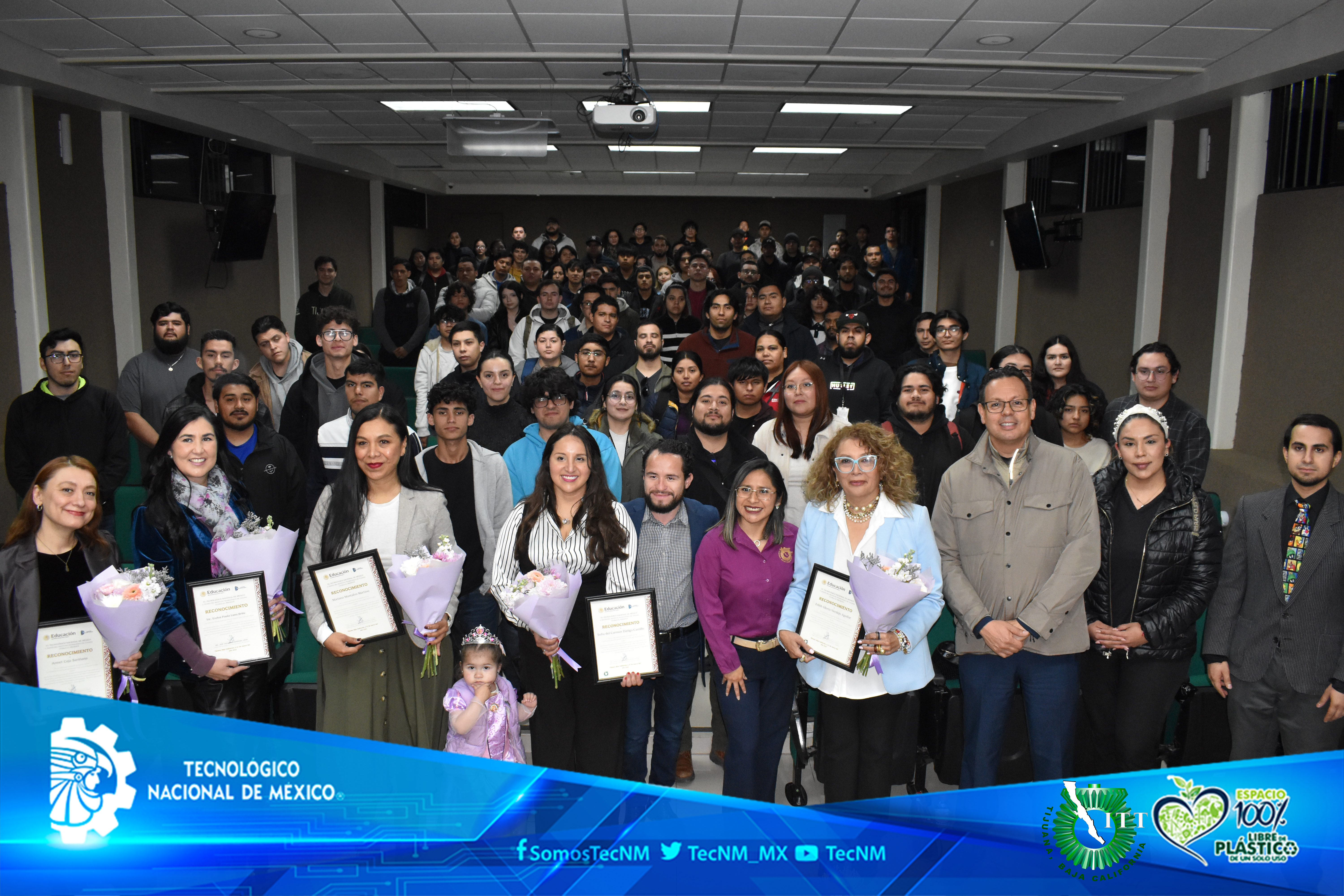 Foro «La Industria: Desde la Perspectiva de Mujeres que Inspiran y Dejan Huella» reúne a líderes en su campo