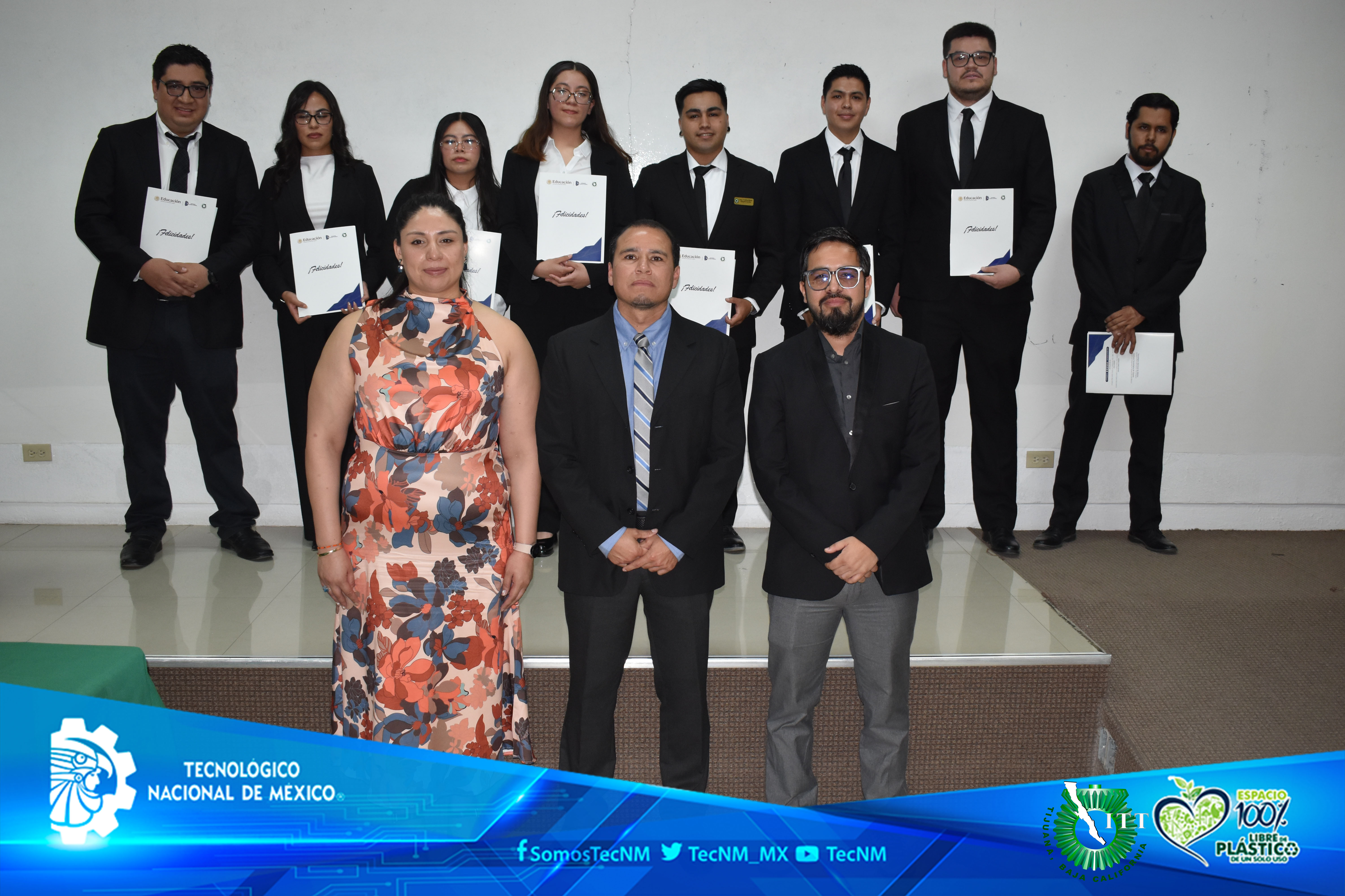 Ocho nuevos profesionistas rinden protesta en el TecNM – Tijuana